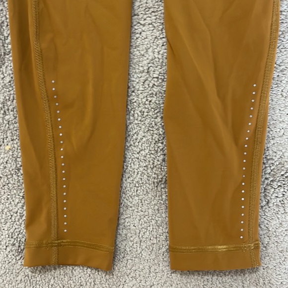 Lululemon Swift Speed High-Rise Tight 28"
Spiced Bronze Size 2 - Picture 7 of 14